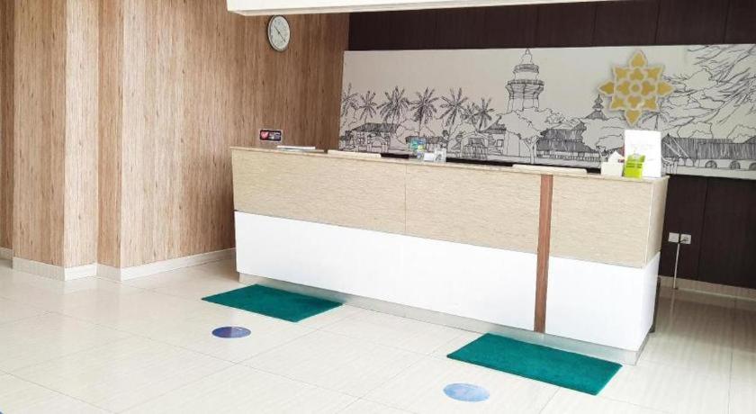 Lynn Hotel Serang Extérieur photo